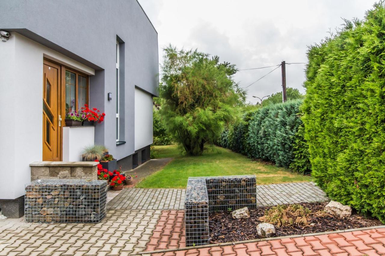 Pension Milada Klecany Exterior photo